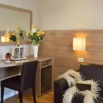 Hotell Rossini 4*