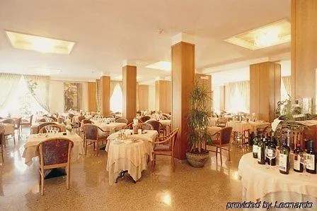 Rossini Hotel 4*