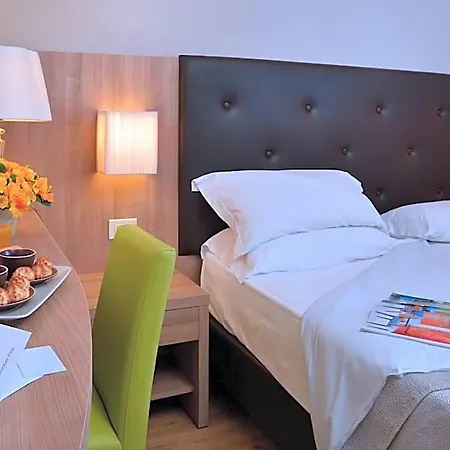 Rossini Hotel 4*